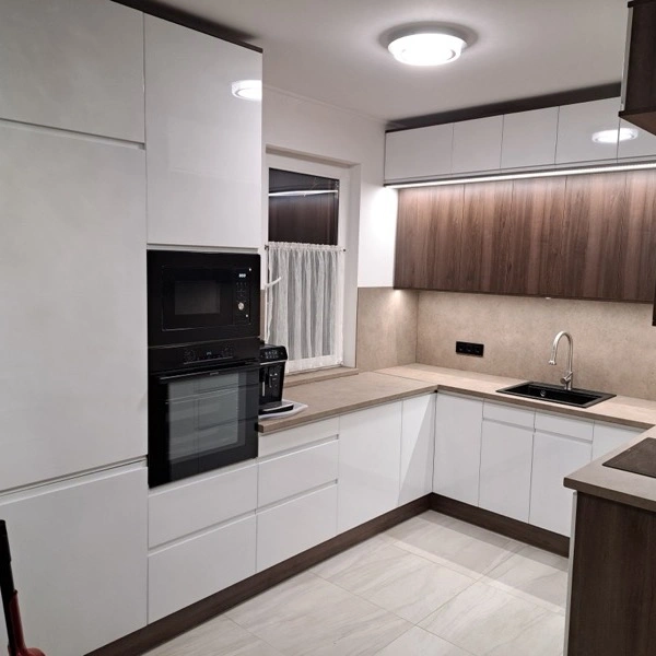 Egyedi készítésű és szabású konyhabútor